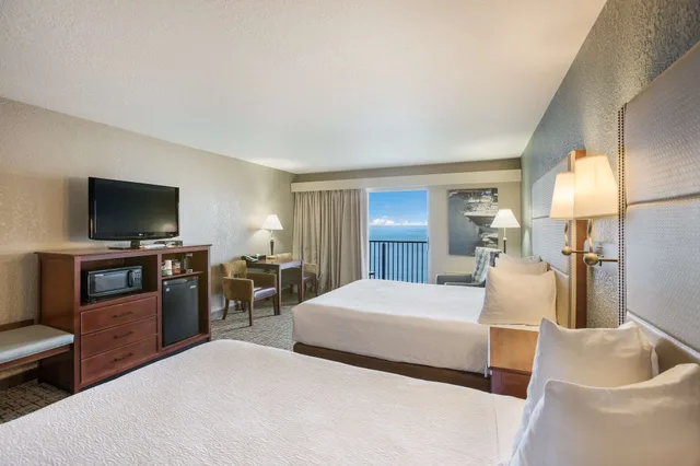 Room, 2 Queen Beds, Lake Side, Balcony، Best Western Harbour Pointe Lakefront 2/4