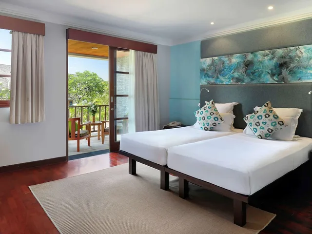غرفة ديلوكس بسريرين منفصلين بإطلالة على المسبح بشرفة، Novotel Bali Nusa Dua Hotel and Residences 4/10
