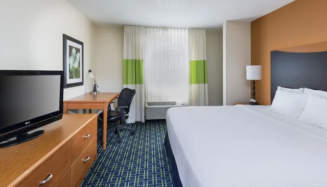 غرفة بسرير كينج لذوي الإعاقة، Fairfield Inn and Suites Billings 1/3