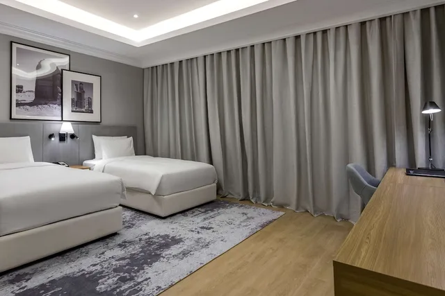 جناح بسرير كينج بغرفتي نوم، فندق راديسون مطار الرياض(Radisson Riyadh Airport) 6/10