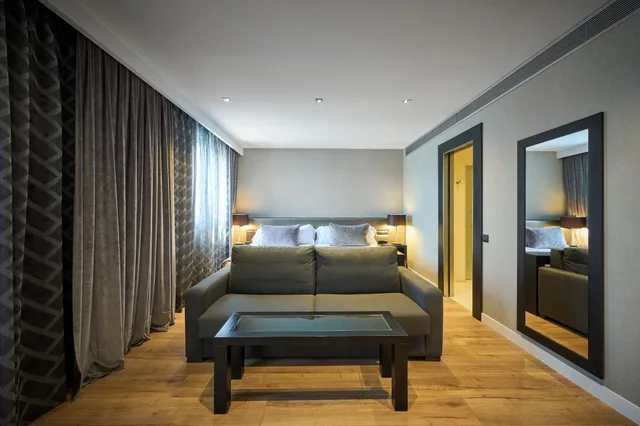 Junior Suite, Single, Private Pool, Hotel Catalonia Ramblas 1/3