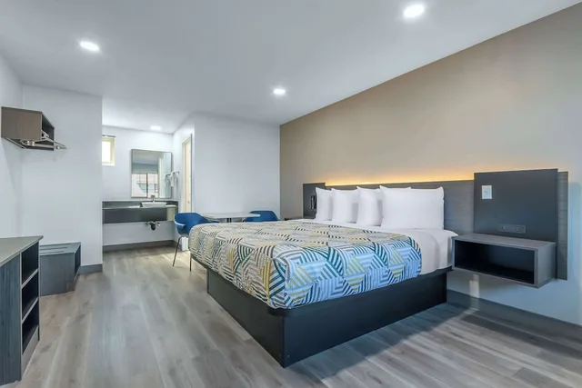 غرفة قياسية بسرير كينج، Motel6 Willows, CA 3/10