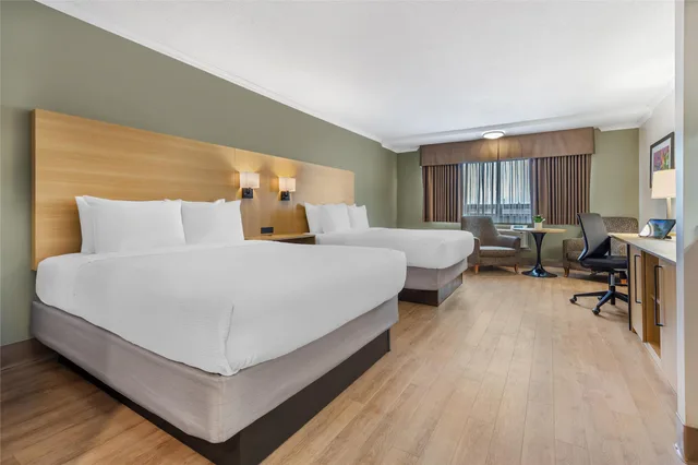 غرفة بسريرين كوين بمطبخ صغير، Best Western Plus Ottawa City Centre 3/10