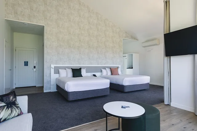 فيلا ديلوكس بسرير كينج وسريرين كوين بغرفتي نوم، Rydges Formosa Auckland Golf Resort 4/7