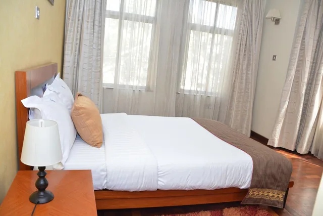 شقة تنفيذية بسرير كينج وسرير كوين بغرفتي نوم، Gemsuites Luxury Serviced Apartments 2/5
