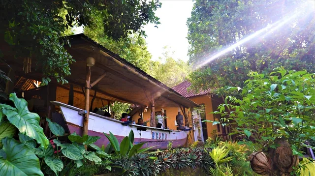 Swar Bali Lodge، Banjar 37/41