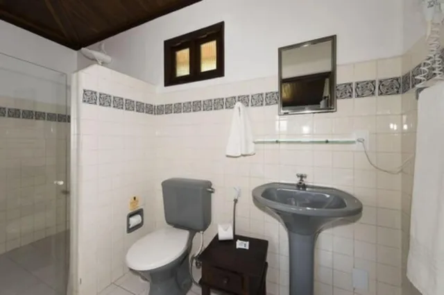 بنغل بسرير كينج بإطلالة على البحر بشرفة مع أريكة، Hotel Pousada Natureza 4/4
