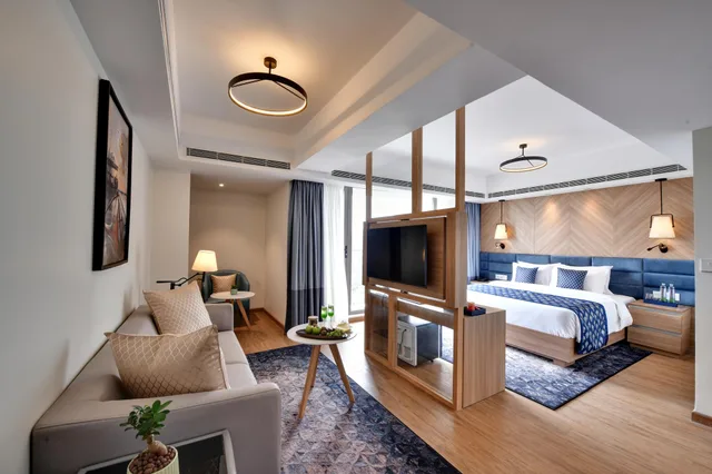 جناح، Clarion Hotel Khayal Kochi, Infopark 1/1
