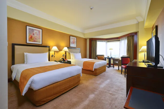 غرفة ديلوكس بسريرين منفصلين، Diamond Hotel Philippines 1/5