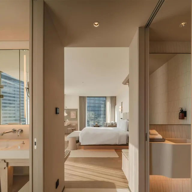 جناح جونيور ركني بسرير مزدوج، KROMO Bangkok, Curio Collection by Hilton 2/4