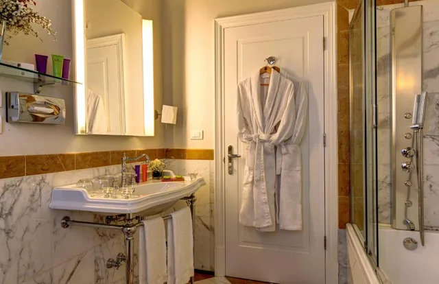 جناح ملكي، VILLA TOLOMEI HOTEL AND RESORT 5/6