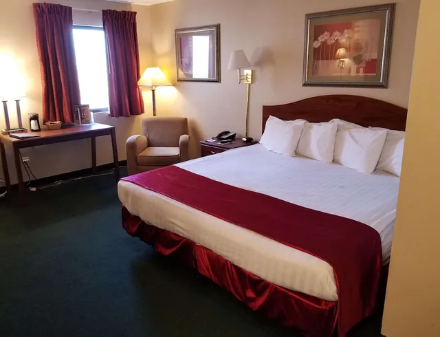 غرفة بسرير كينج، Americas Best Value Inn St. Louis South 2/5