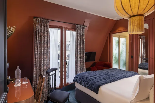 Boudoir, Queen Bed، Hotel Monte Cristo 1/7