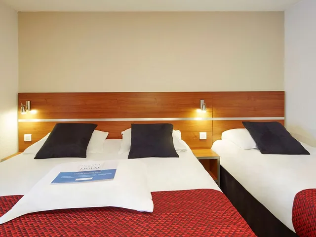 Standard, 3 Beds, Kyriad Meaux 2/5