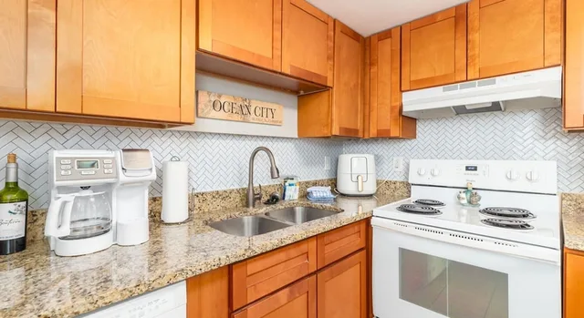 Condo, Traditional, Twin Beds, Queen Bed, Bay View, Sofa, Balcony، Bay Club Resort 1/1