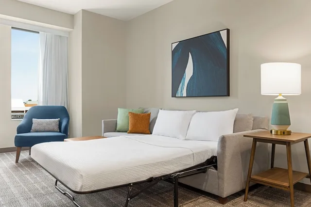 جناح بسرير كينج بغرفة نوم واحدة لذوي الإعاقة، STAYBRIDGE SUITES ROCKFORD 2/4