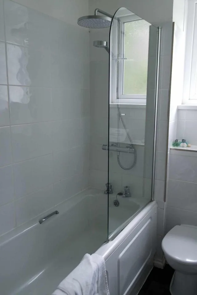 Room, Single, Hannafore Point 6/9
