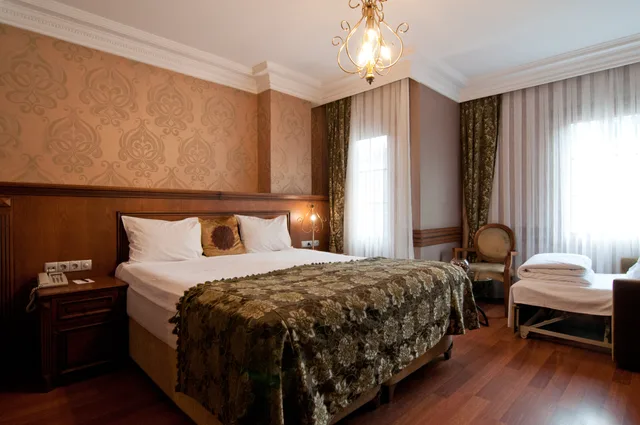 غرفة سوبيريور ثلاثية بإطلالة على المدينة، FERMAN HOTEL 1/3