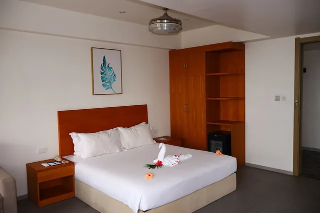 Room, King Bed, West View، Nalagi Hotel 3/10