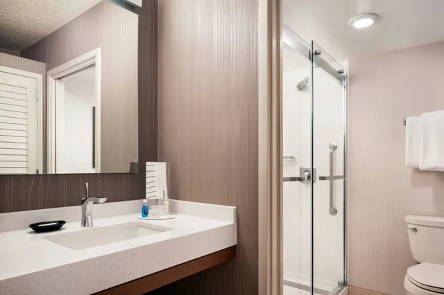 Room, Courtyard by Marriott San Jose Cupertino 3/5