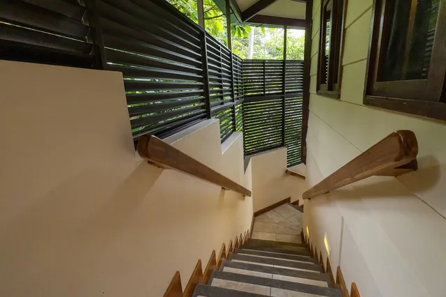غرفة بسرير كينج وسريرين مزدوجين، Tulemar Resort 5/8