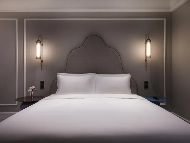 غرفة قياسية بسرير كينج، Mercure Shanghai Yu Garden On The Bund 3/8