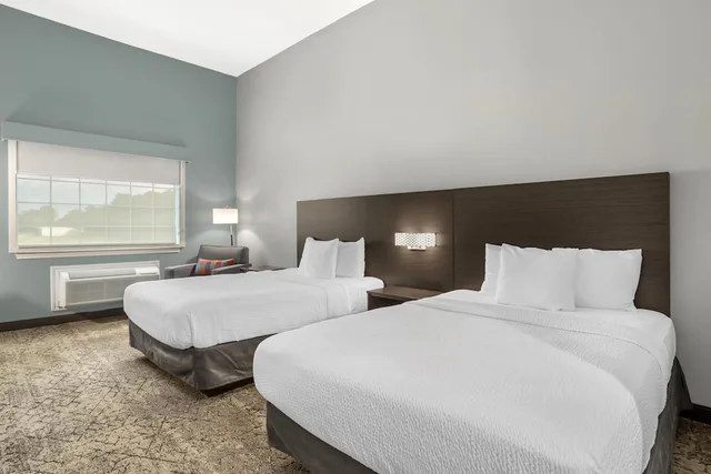 غرفة قياسية بسريرين كوين، Best Western Plus New Caney Inn and Suites 4/10