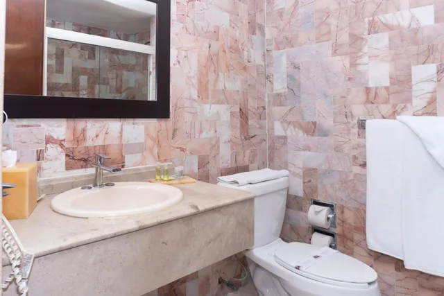 Familiar، Hotel Victoria Poza Rica 9/10