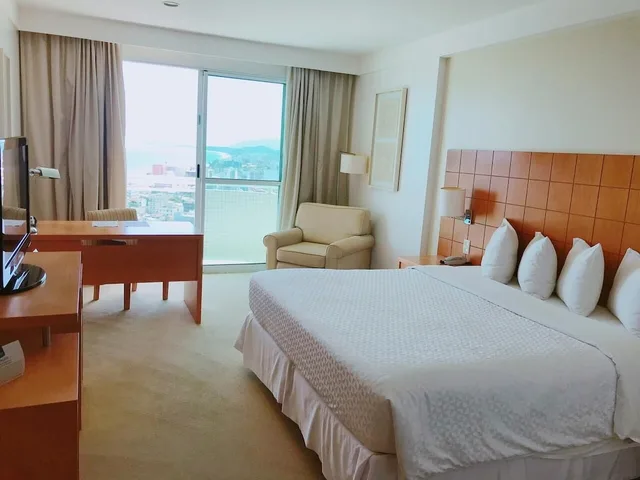 غرفة قياسية بسريرين منفصلين بإطلالة على البحر، Mercure Macae Hotel 1/7