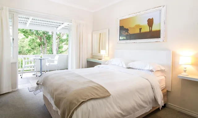 1 Bedroom, Classic, Queen Bed, Lagoon View, South Villa Guesthouse 1/4
