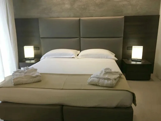Junior Suite, Twin Beds, Sofa, Plus Welcome Milano 1/2