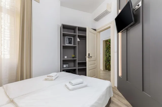 غرفة بسرير مزدوج أو سريرين منفصلين، BOUTIQUE HOSTEL JOYCE 2/6