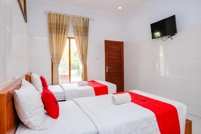 Reddoorz, Deluxe, Twin Beds، RedDoorz Plus @ Singaraja 1/4