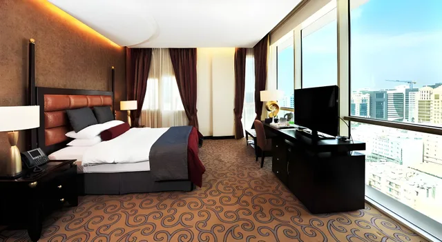 Standard, Century Hotel Doha 1/2