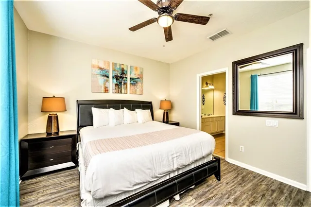 3 Bedrooms, Town House, King and Twin Beds, Queen Bed، Vista Cay Resort by Millenium 2/6