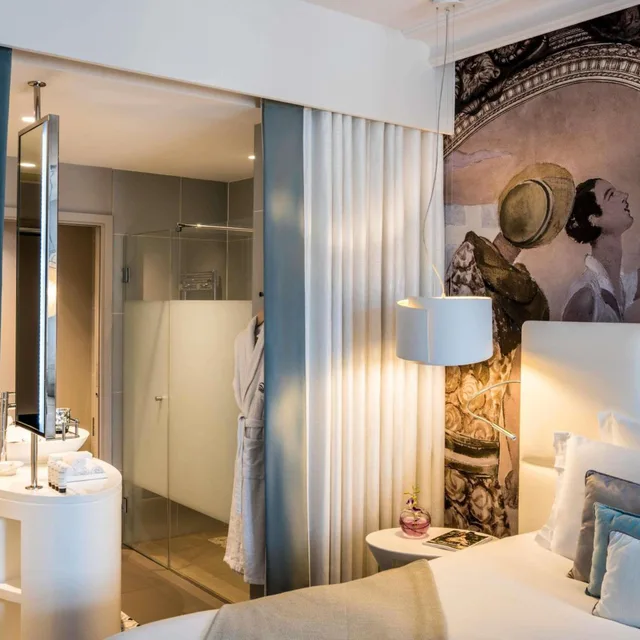 Superior, Double or Twin Bed, Inner Courtyard View، Cures Marines Hotel Thalasso & Spa Trouville - MGallery Collection 10/10
