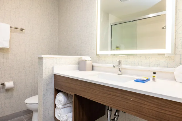 جناح بسريرين كوين، HOLIDAY INN EXPRESS AND SUITES SAN JOSE SILICON VALLEY 5/7
