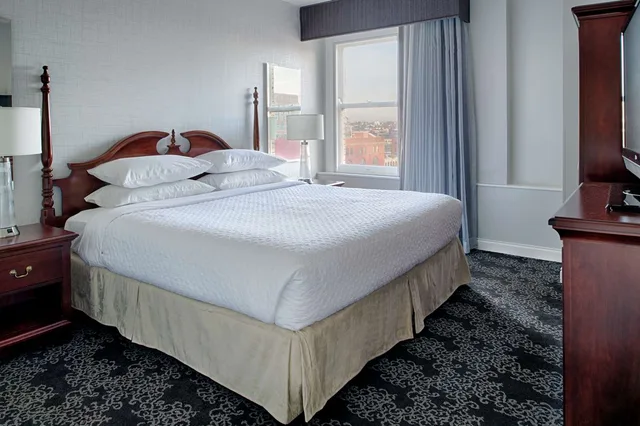 جناح ركني، Embassy Suites By Hilton Portland Downtown 1/2