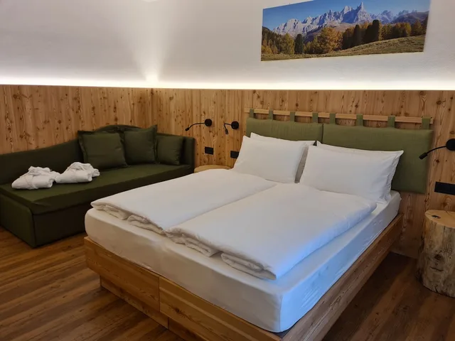 غرفة سوبيريور بسرير كوين، Hotel Piedibosco 2/3