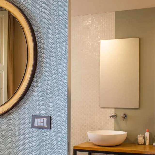 جناح جونيور بإطلالة على البحر، Villa Riviera Suites 4/5