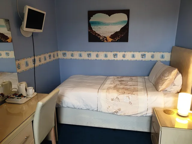 Room, Single, Single Bed, The Sands 4/10