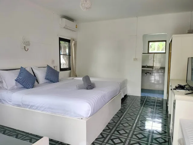 بنغل ديلوكس، Bay Beach Resort 5/10