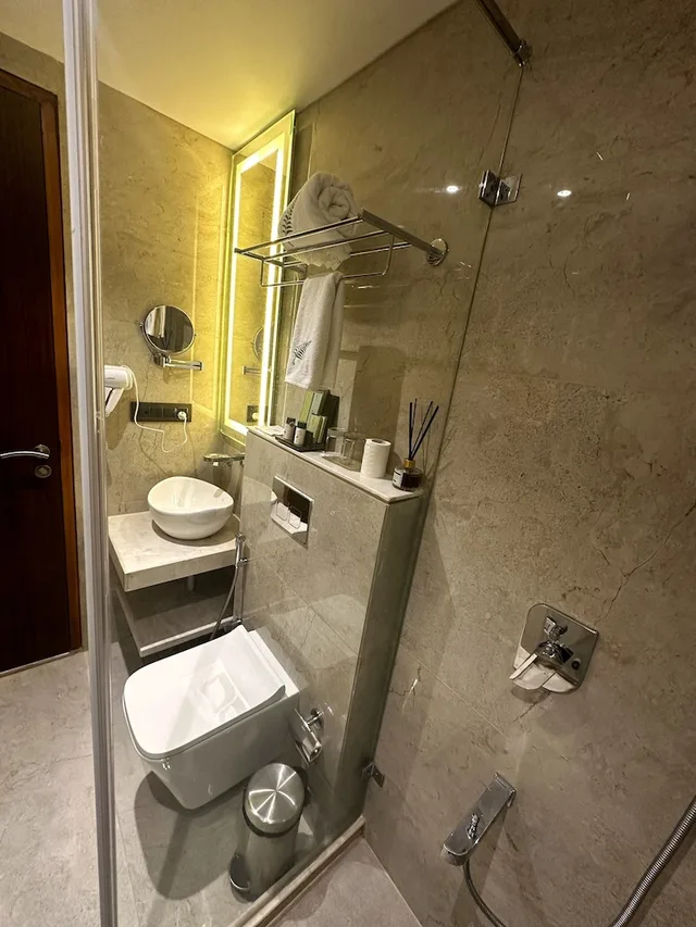 Green, King Bed، The Fern Residency Ajmer 10/10
