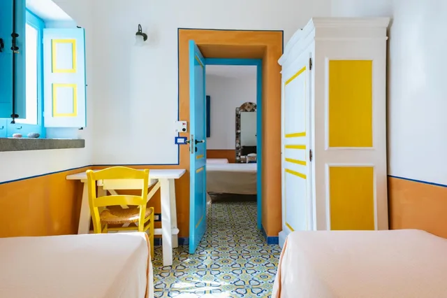 جناح، Hotel Mamma Santina 8/10