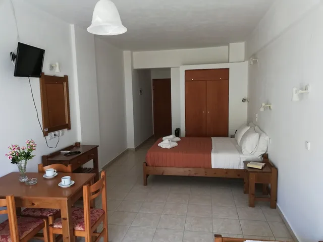 استوديو ثلاثي بسرير مزدوج وسرير فردي، Karmi Studios & Apartments 5/7