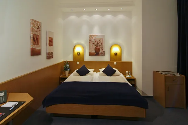 غرفة قياسية بسريرين منفصلين، Hotel West 5/10