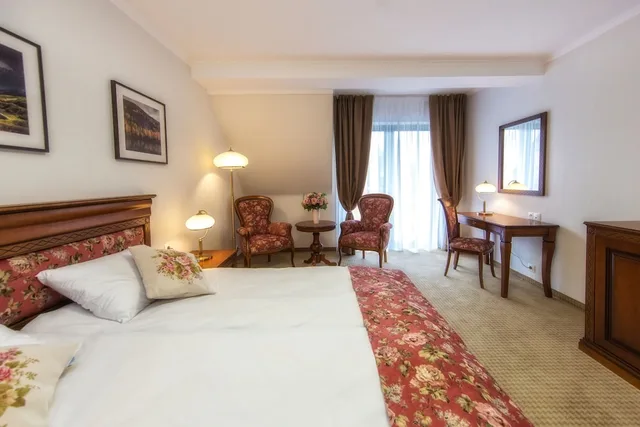 غرفة سوبيريور بسريرين منفصلين، Hotel Paryski Art & Business 3/10