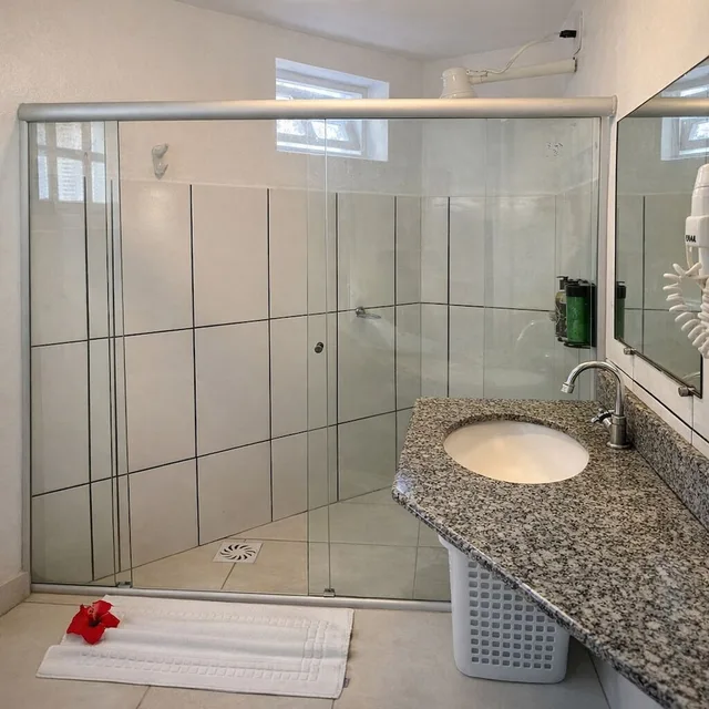 Family, Quadruple, 1 Double and 3 Single Beds، Arraial Praia Hotel Pousada 2/4