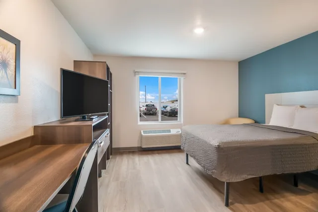 جناح بسرير كوين مع أريكة، WoodSpring Suites Broomfield - Westminster 6/10