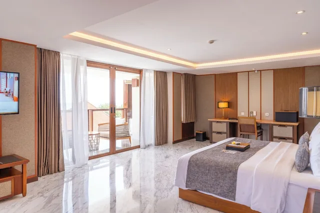 جناح غراند بسرير كينج بإطلالة على البحر بجاكوزي، The Bandha Hotel & Suites 1/10